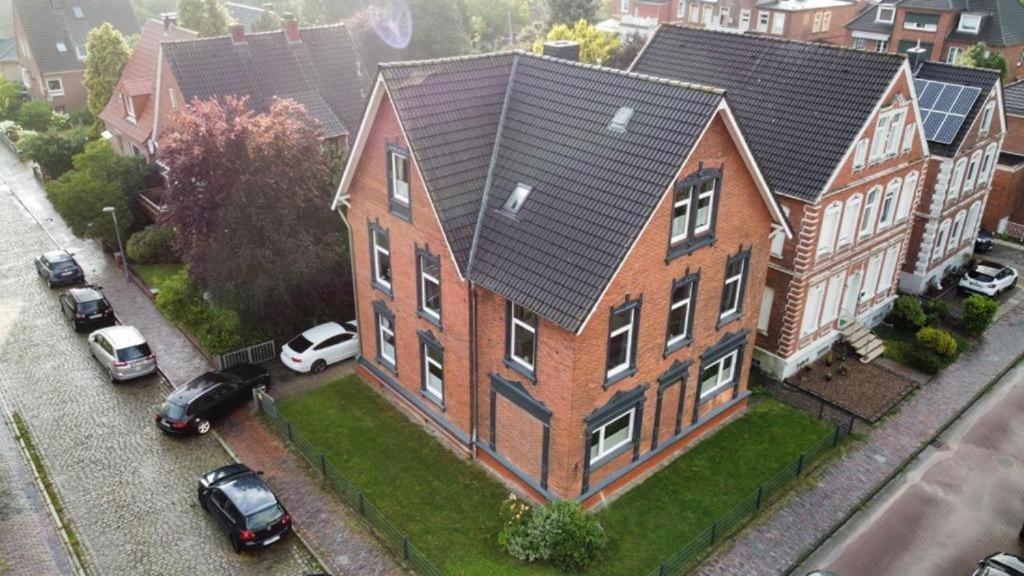 Charmante Altbauwohnung An Der Kesselschleuse 3 Emden Exterior foto
